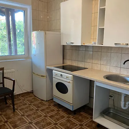 Bursztynowa 1 - Pokoje Goscinne *